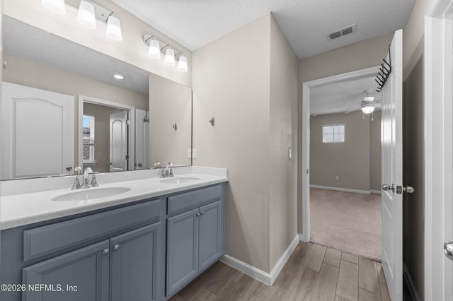 6384 LONGLEAF BRANCH Drive, Jacksonville, FL 32222