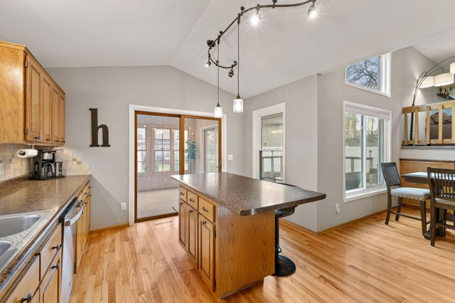 1308 Rushmore Drive, Burnsville, MN 55306