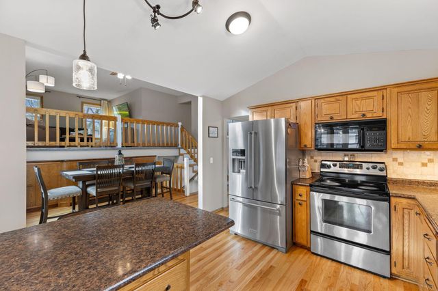 1308 Rushmore Drive, Burnsville, MN 55306