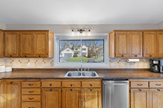 1308 Rushmore Drive, Burnsville, MN 55306