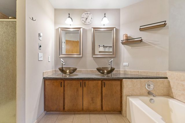 1308 Rushmore Drive, Burnsville, MN 55306