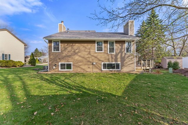 1308 Rushmore Drive, Burnsville, MN 55306