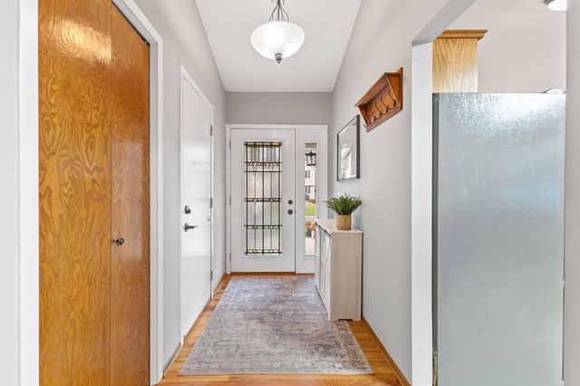 1308 Rushmore Drive, Burnsville, MN 55306