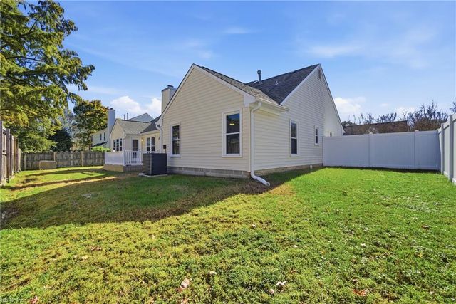 1844 Chestwood DR, Virginia Beach, VA 23453