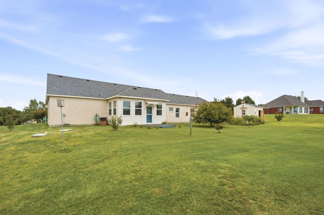 131 Whispering Winds Drive, Gunter, TX 75058