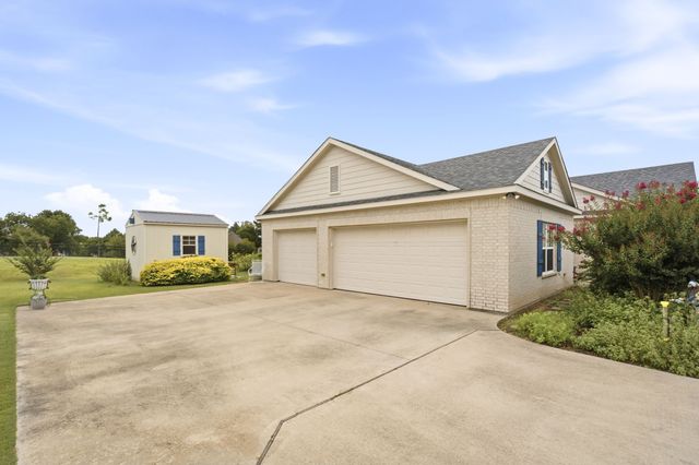 131 Whispering Winds Drive, Gunter, TX 75058