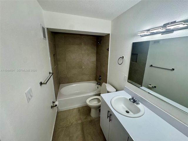 10441 SW 156th Ct 424, Miami, FL 33196