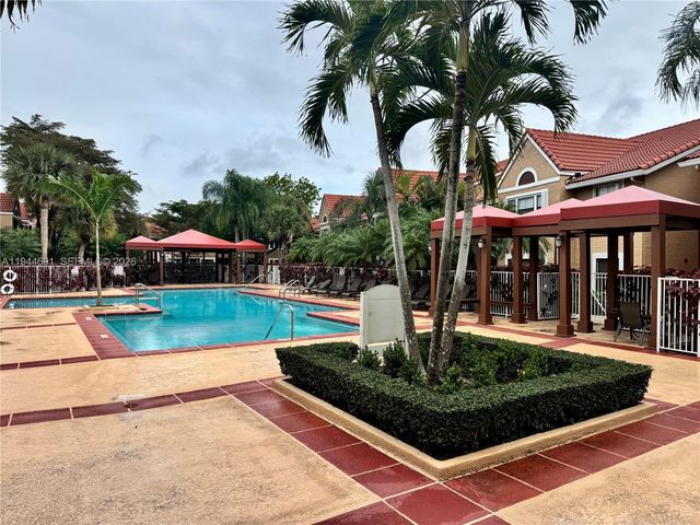 10441 SW 156th Ct 424, Miami, FL 33196