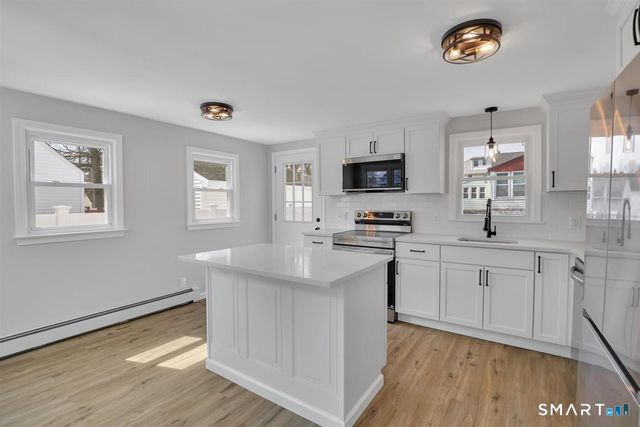 19 Songonosk Street, Windsor, CT 06095