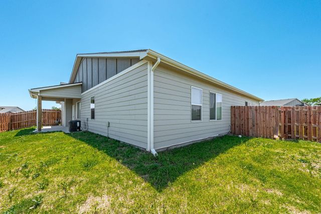 5794 E Bristol, Wichita, KS 67220