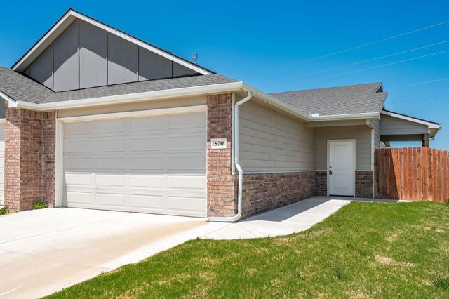 5794 E Bristol, Wichita, KS 67220