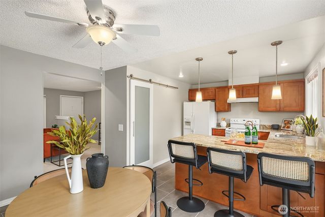 12923 NE 144th NE Place, Kirkland, WA 98034