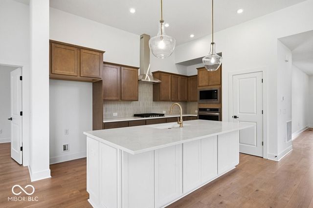 15978 Vitalize Run, Fishers, IN 46040