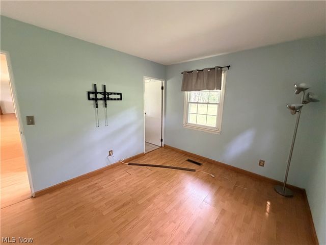 11941 Hawthorne Drive, Northfield, OH 44067