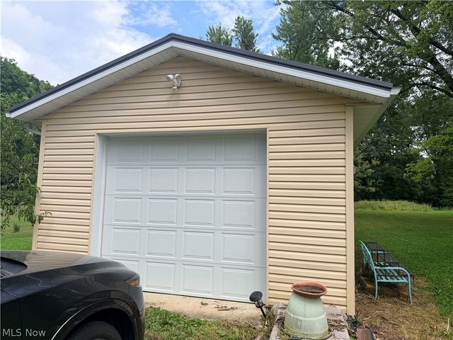 11941 Hawthorne Drive, Northfield, OH 44067