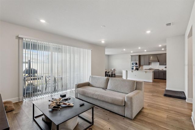 4008 MEANDERING BAY DRIVE, Apopka, FL 32712