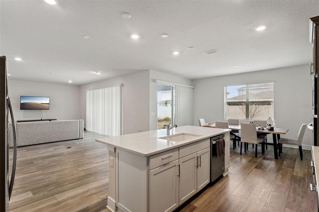 4008 MEANDERING BAY DRIVE, Apopka, FL 32712