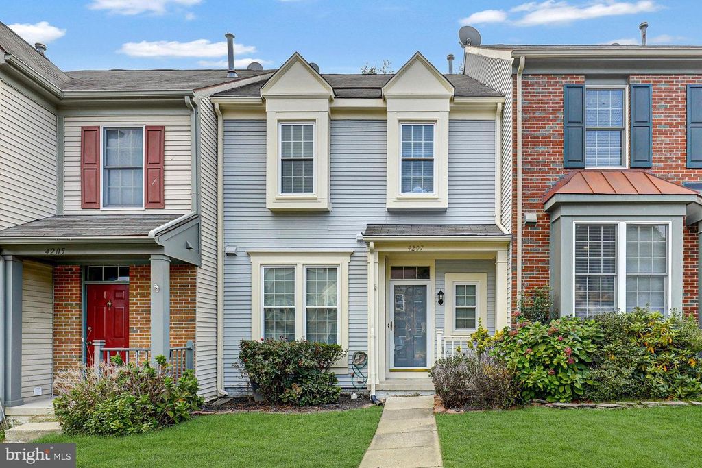 4207 DEVONWOOD WAY, Woodbridge, VA 22192