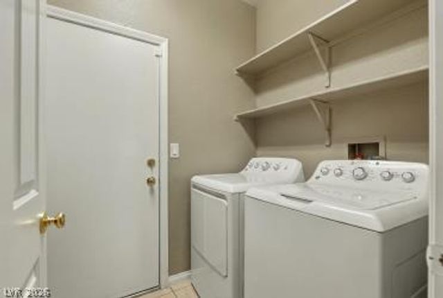 8472 Indigo Harbor Avenue, Las Vegas, NV 89117