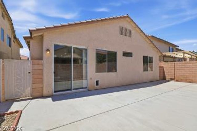 8472 Indigo Harbor Avenue, Las Vegas, NV 89117