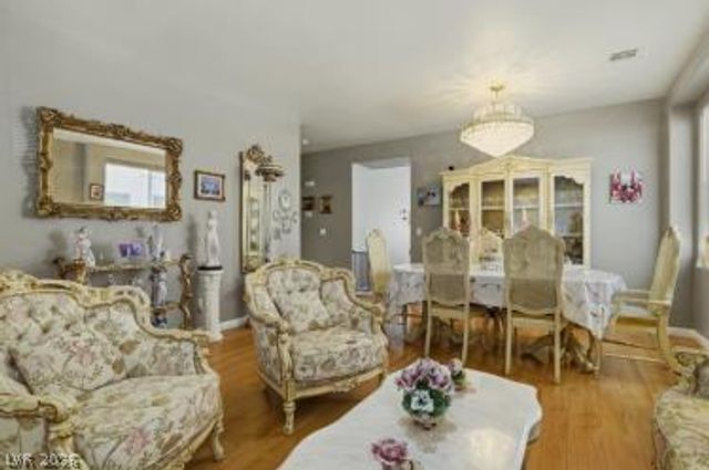 8472 Indigo Harbor Avenue, Las Vegas, NV 89117