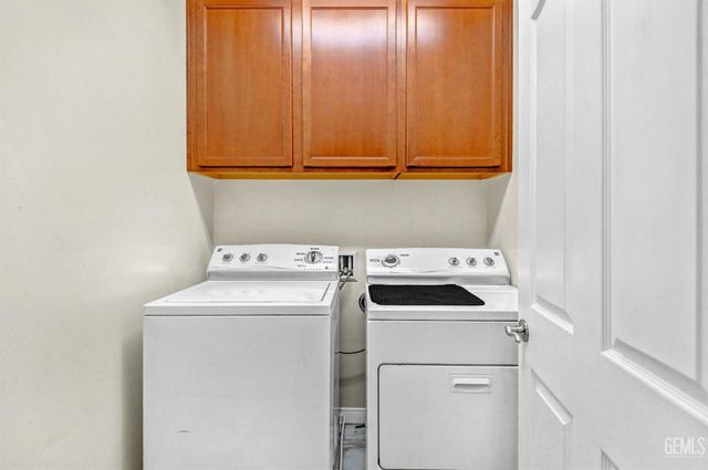 1808 Delacorte Dr, Bakersfield, CA 93311