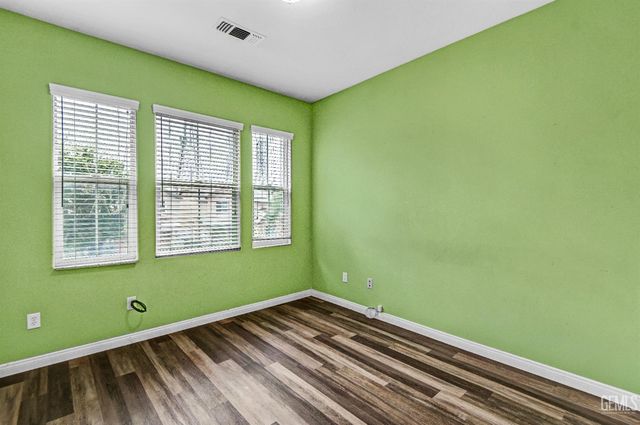 1808 Delacorte Dr, Bakersfield, CA 93311