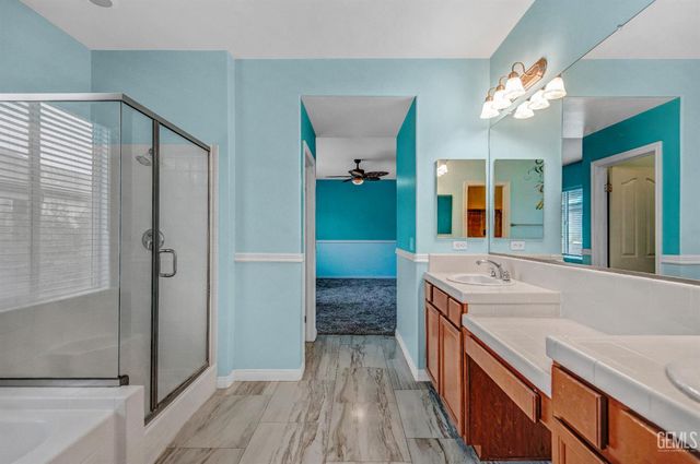 1808 Delacorte Dr, Bakersfield, CA 93311