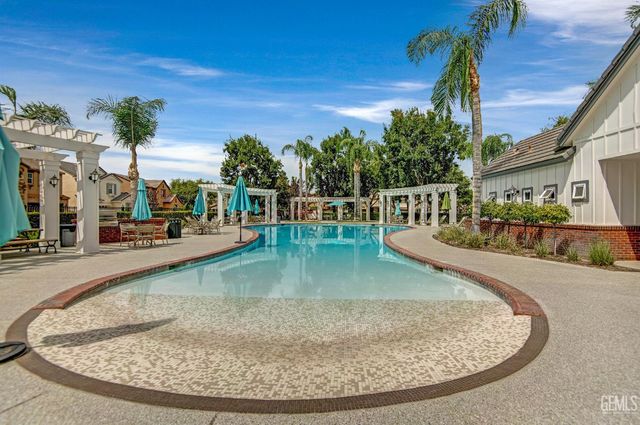 1808 Delacorte Dr, Bakersfield, CA 93311