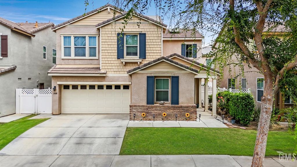 1808 Delacorte Dr, Bakersfield, CA 93311