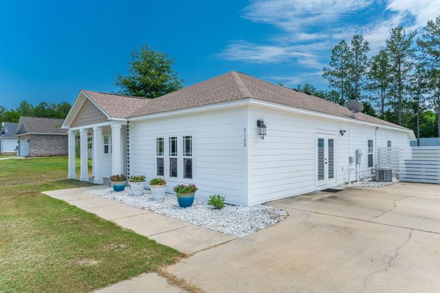3120 Pinot Way, Crestview, FL 32536