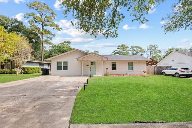 4106 Gardendale Drive, Houston, TX 77092