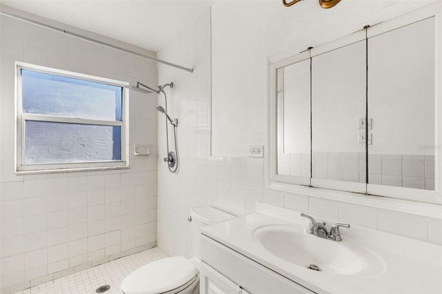 509 CAROLYNE STREET, Temple Terrace, FL 33617