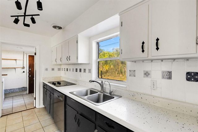 509 CAROLYNE STREET, Temple Terrace, FL 33617