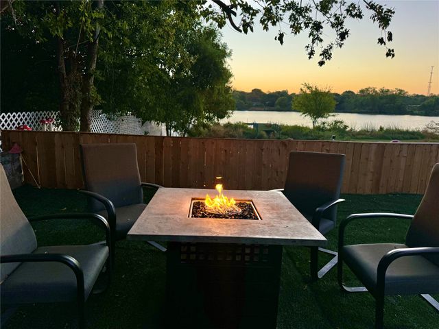 511 Lakeside Drive, Rockwall, TX 75032