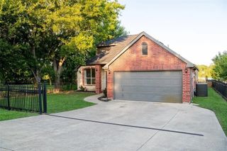 511 Lakeside Drive, Rockwall, TX 75032