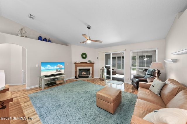 2389 GLADE SPRINGS Drive, Jacksonville, FL 32246