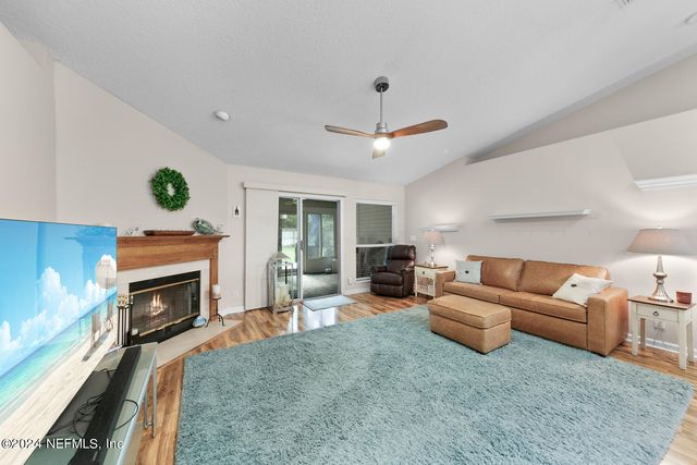 2389 GLADE SPRINGS Drive, Jacksonville, FL 32246