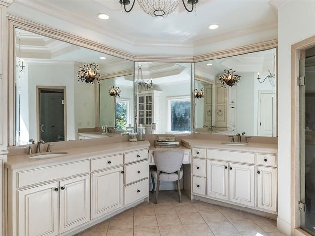 5453 Brendlynn Drive, Suwanee, GA 30024