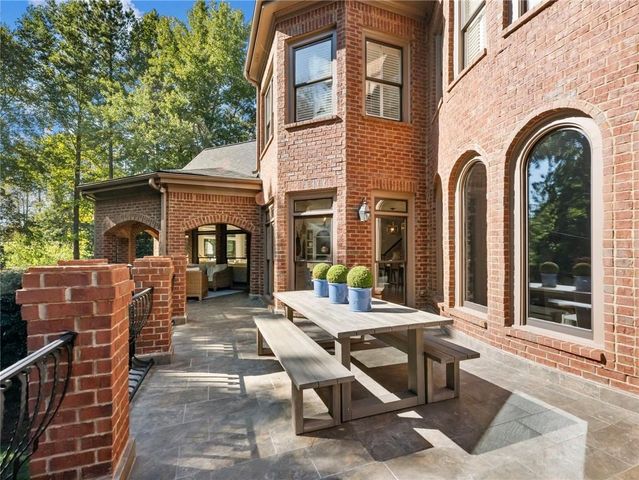 5453 Brendlynn Drive, Suwanee, GA 30024