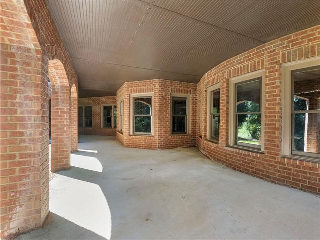 5453 Brendlynn Drive, Suwanee, GA 30024