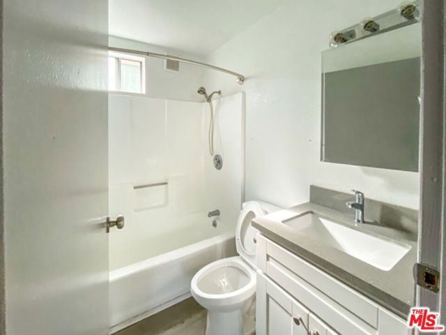 508 N Ardmore Avenue, Los Angeles, CA 90004