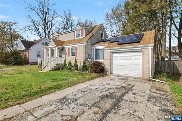 198 Roosevelt Avenue, Bergenfield, NJ 07621