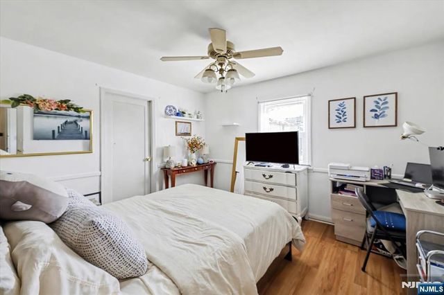 198 Roosevelt Avenue, Bergenfield, NJ 07621