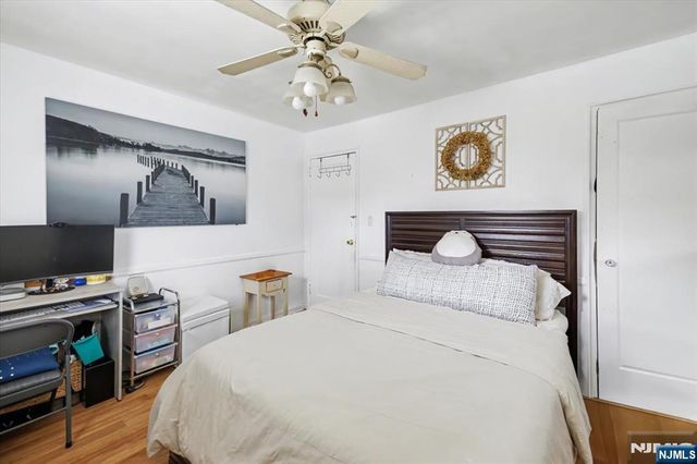 198 Roosevelt Avenue, Bergenfield, NJ 07621