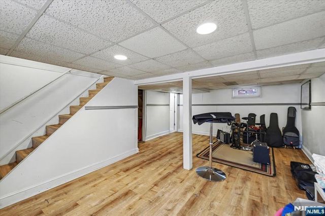 198 Roosevelt Avenue, Bergenfield, NJ 07621