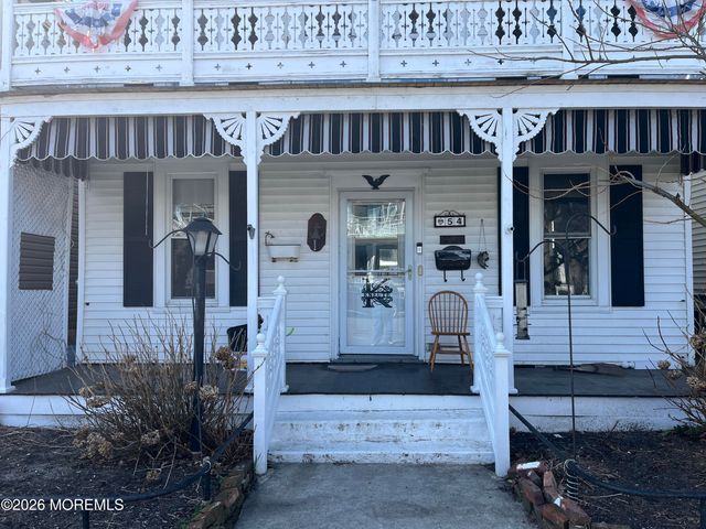 54 Clark Avenue, Ocean Grove, NJ 07756