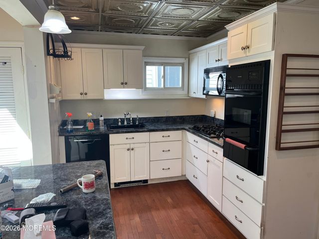 54 Clark Avenue, Ocean Grove, NJ 07756