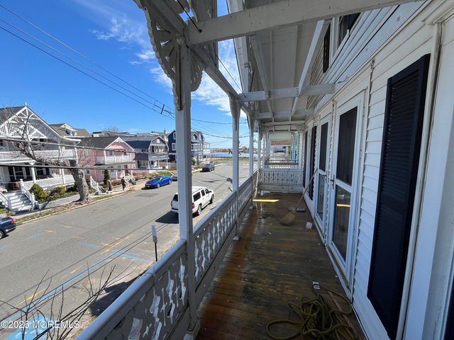54 Clark Avenue, Ocean Grove, NJ 07756