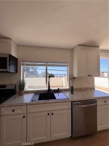 1734 Prospect Ave B, Hermosa Beach, CA 90254